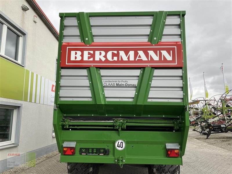 Häcksel Transportwagen des Typs Bergmann HTW 45 mit Laderaumabdeckung, Vorführmaschine in Heilsbronn (Bild 8)