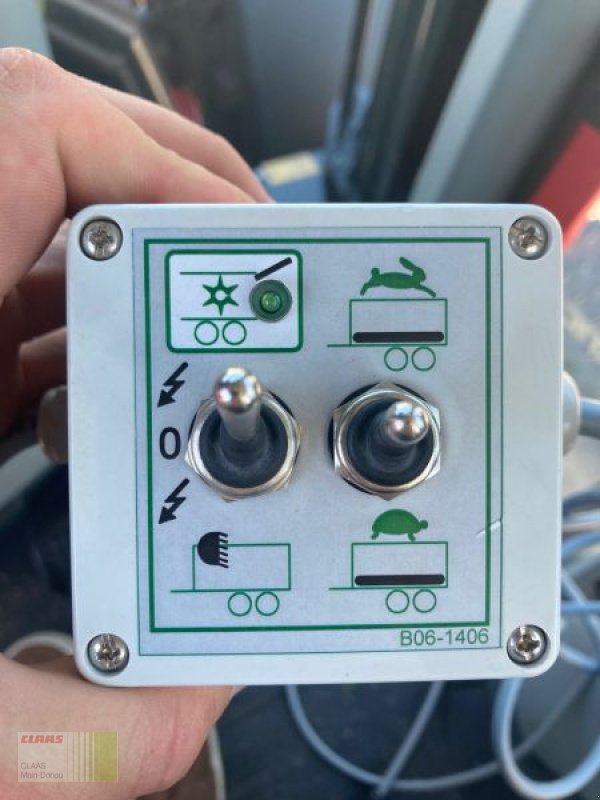 Häcksel Transportwagen of the type Bergmann HTW 45 MIT LADERAUMABDECKUNG, Neumaschine in Allershausen (Picture 10)