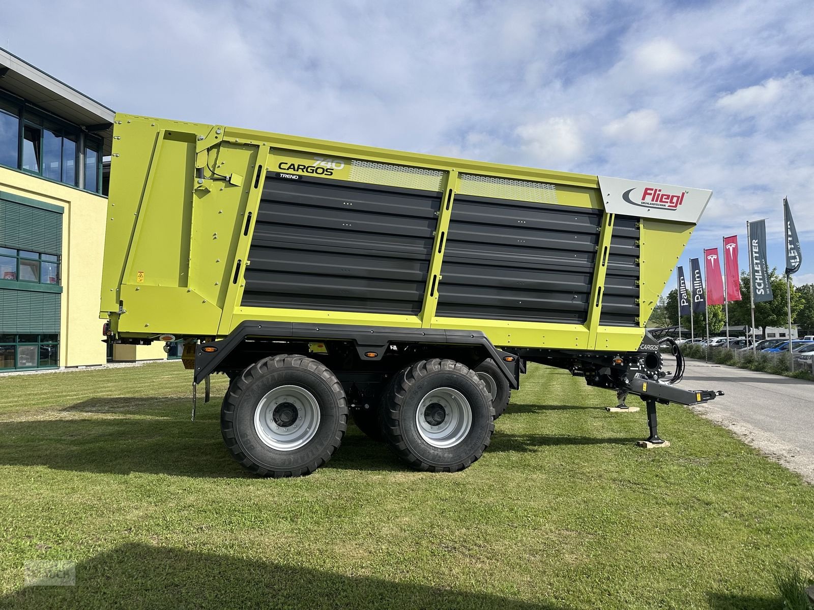 Häcksel Transportwagen του τύπου Fliegl Cargos 740, Neumaschine σε Burgkirchen (Φωτογραφία 1)