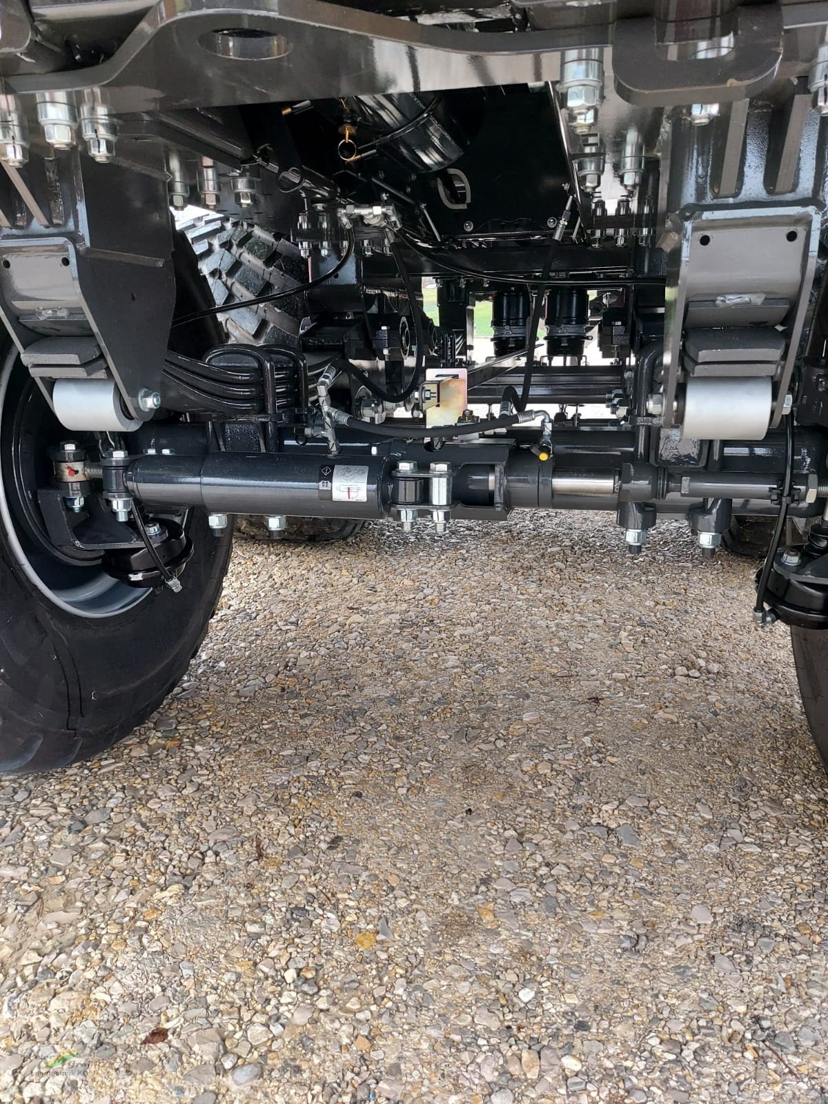 Häcksel Transportwagen des Typs Fliegl Cargos 750 Trend Tandem, Neumaschine in Pegnitz-Bronn (Bild 7)