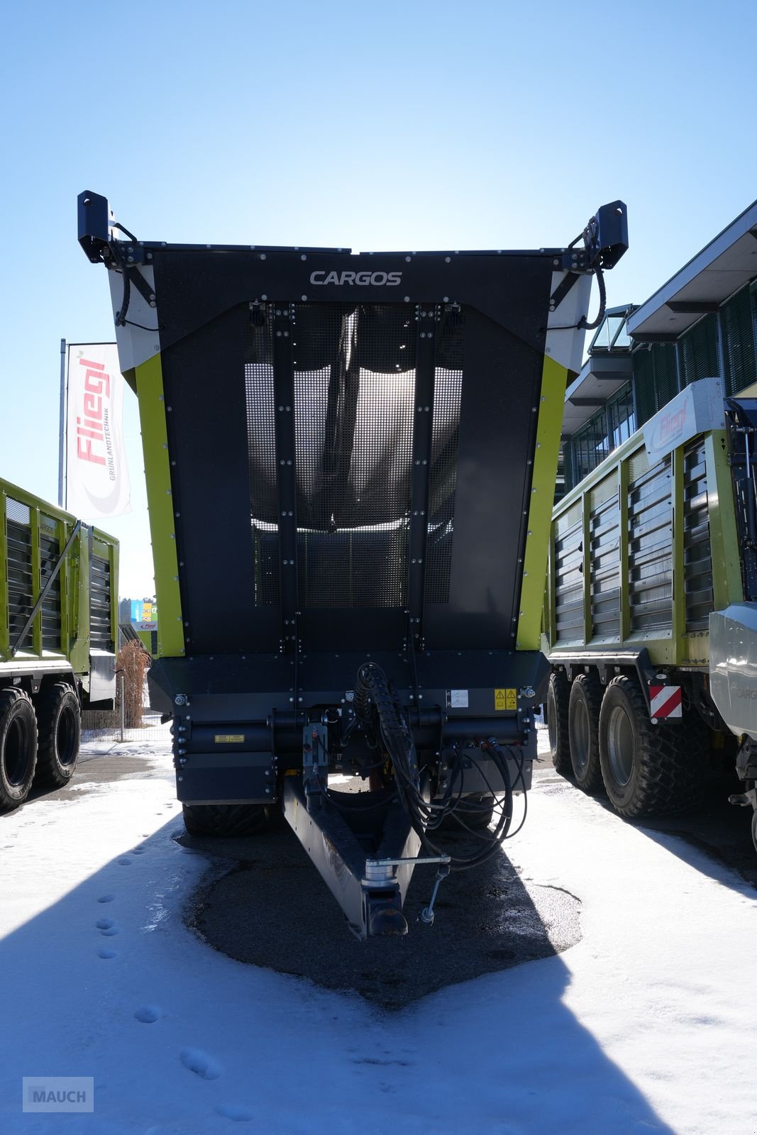 Häcksel Transportwagen of the type Fliegl Cargos HTW 760 Business (Isobus), Vorführmaschine in Burgkirchen (Picture 2)