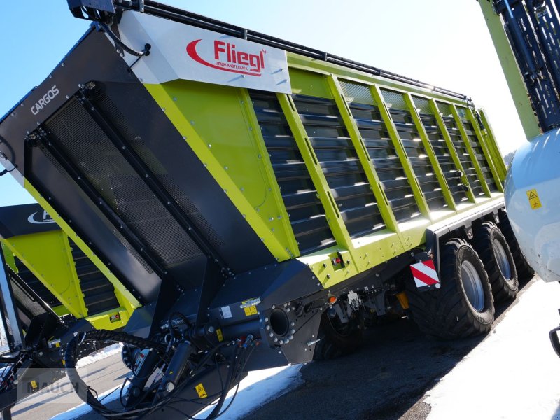 Häcksel Transportwagen tipa Fliegl Cargos HTW 760 Business (Isobus), Vorführmaschine u Burgkirchen