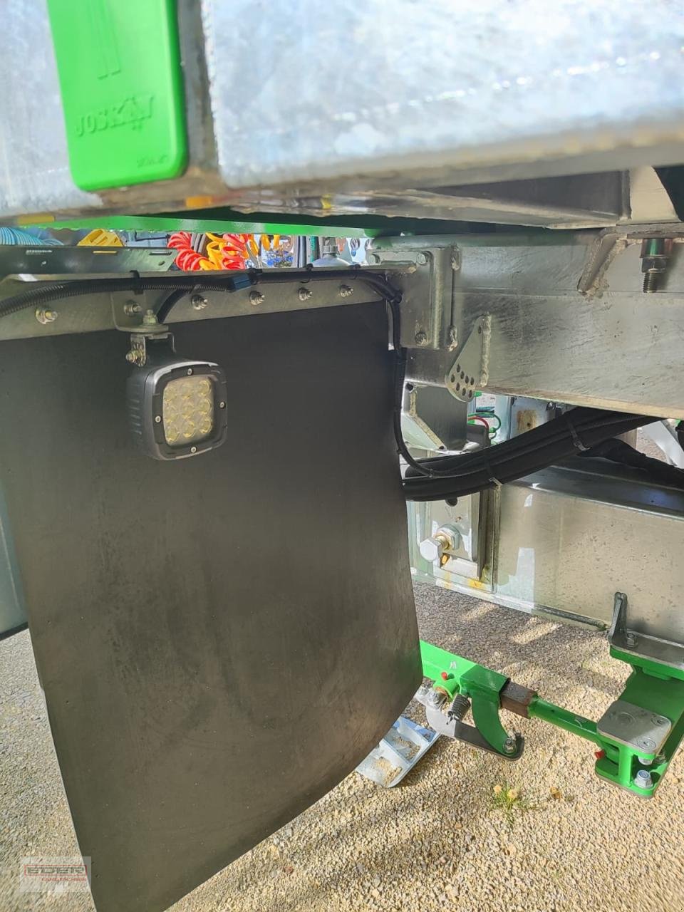 Häcksel Transportwagen des Typs Joskin Silo-Space 2 480 D, Neumaschine in Luizhausen-Lonsee (Bild 9)