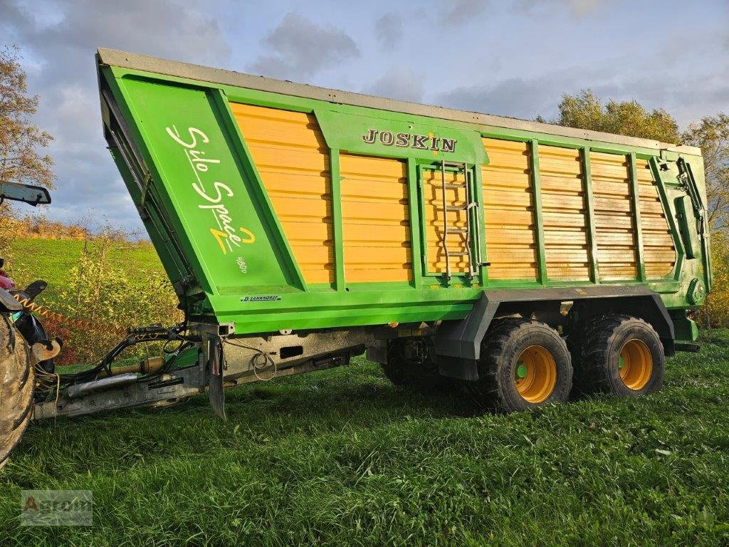 Häcksel Transportwagen des Typs Joskin Silospace 2 480 D, Gebrauchtmaschine in Riedhausen (Bild 1)