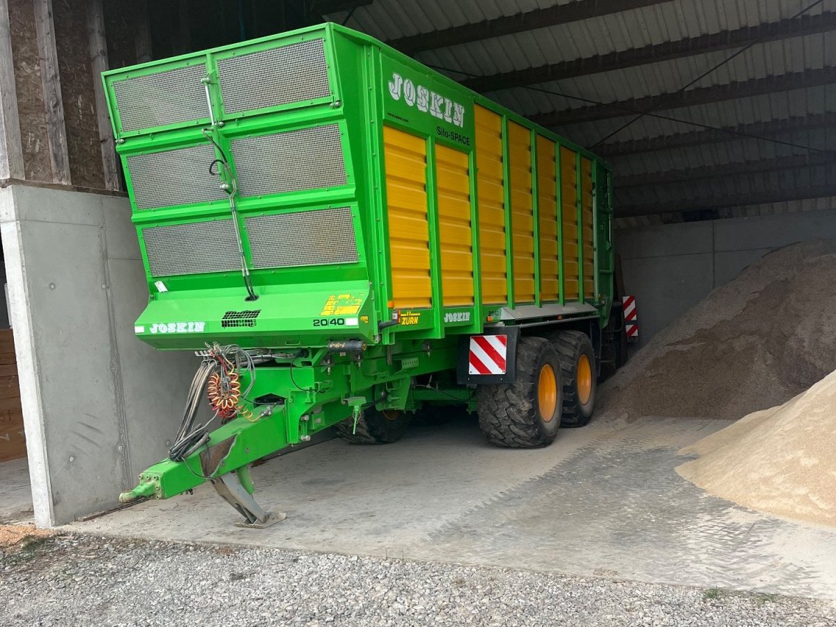 Häcksel Transportwagen des Typs Joskin Silospace 20/40, Gebrauchtmaschine in Hopferstadt (Bild 1)