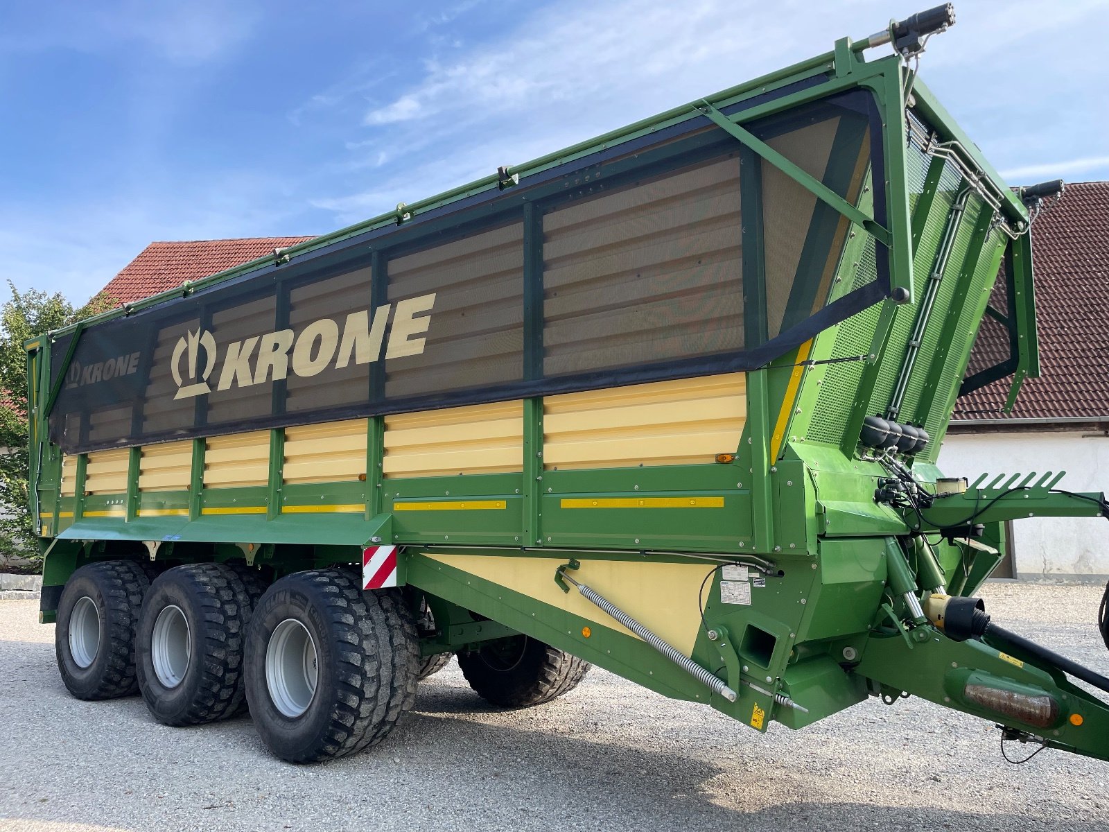 Häcksel Transportwagen Türe ait Krone -, Gebrauchtmaschine içinde Dasing (resim 3)