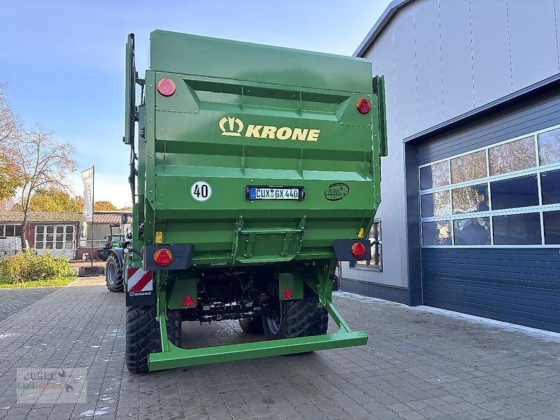 Häcksel Transportwagen des Typs Krone GX 440 GD Pro, Vorführmaschine in Geestland (Bild 8)