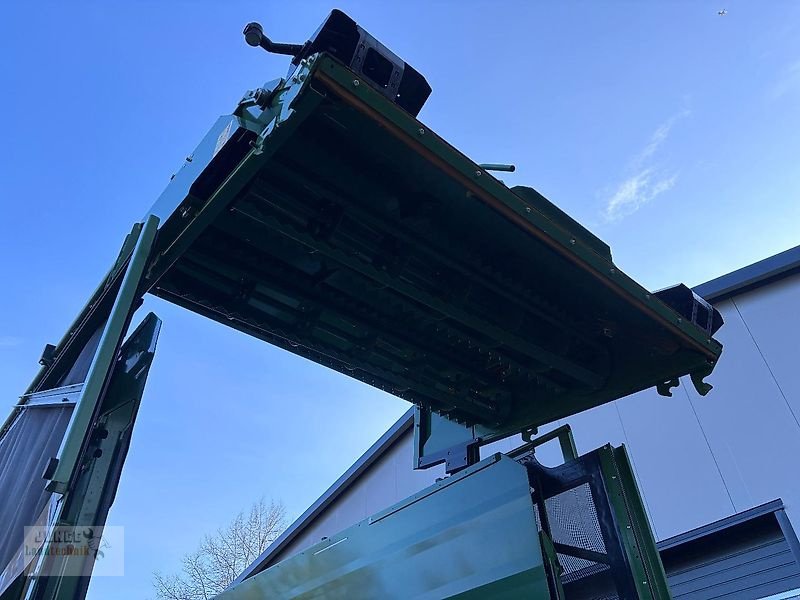 Häcksel Transportwagen des Typs Krone GX 440 GD Pro, Vorführmaschine in Geestland (Bild 18)