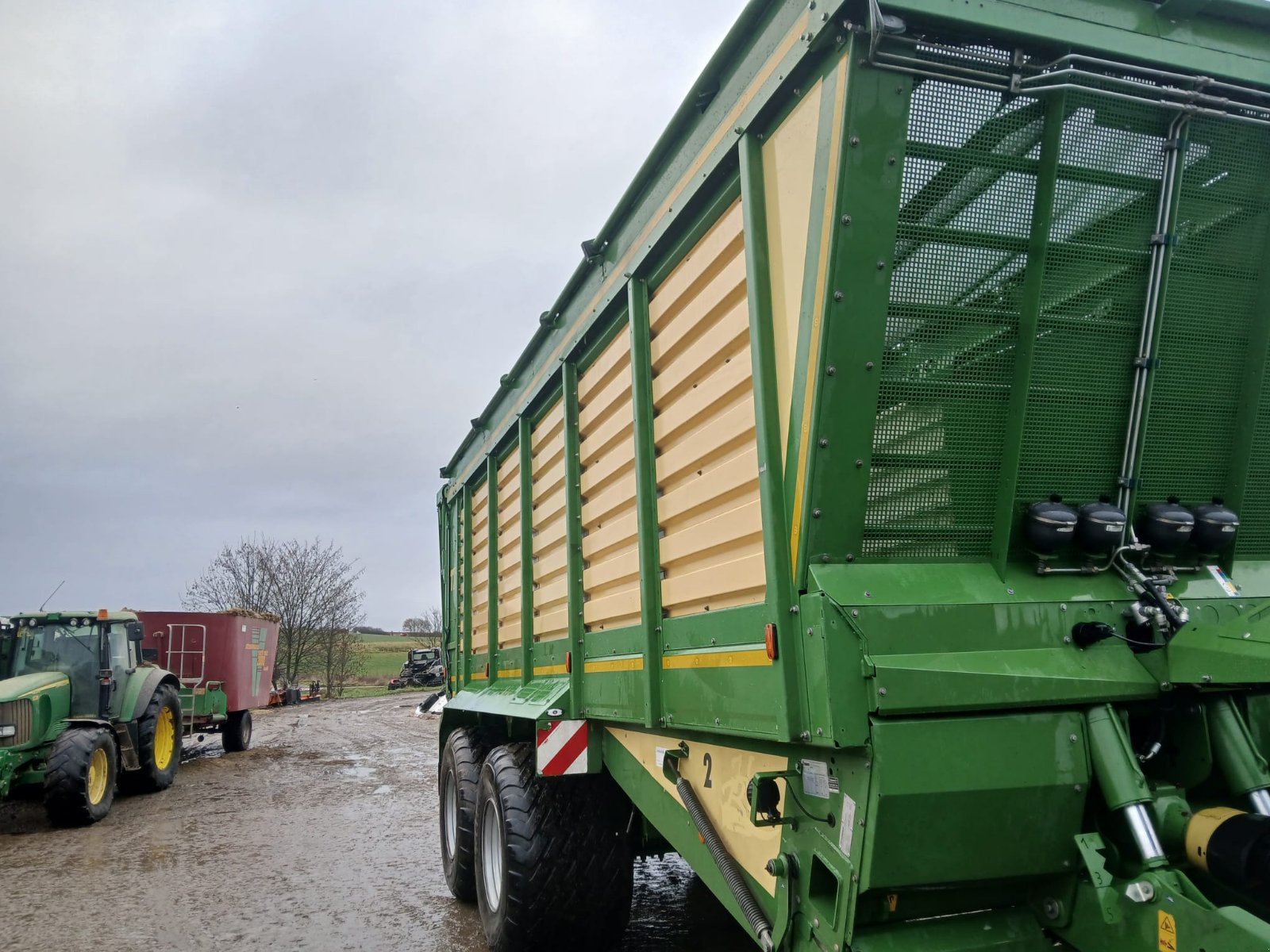 Häcksel Transportwagen of the type Krone TX 460, Gebrauchtmaschine in Tannhausen (Picture 4)