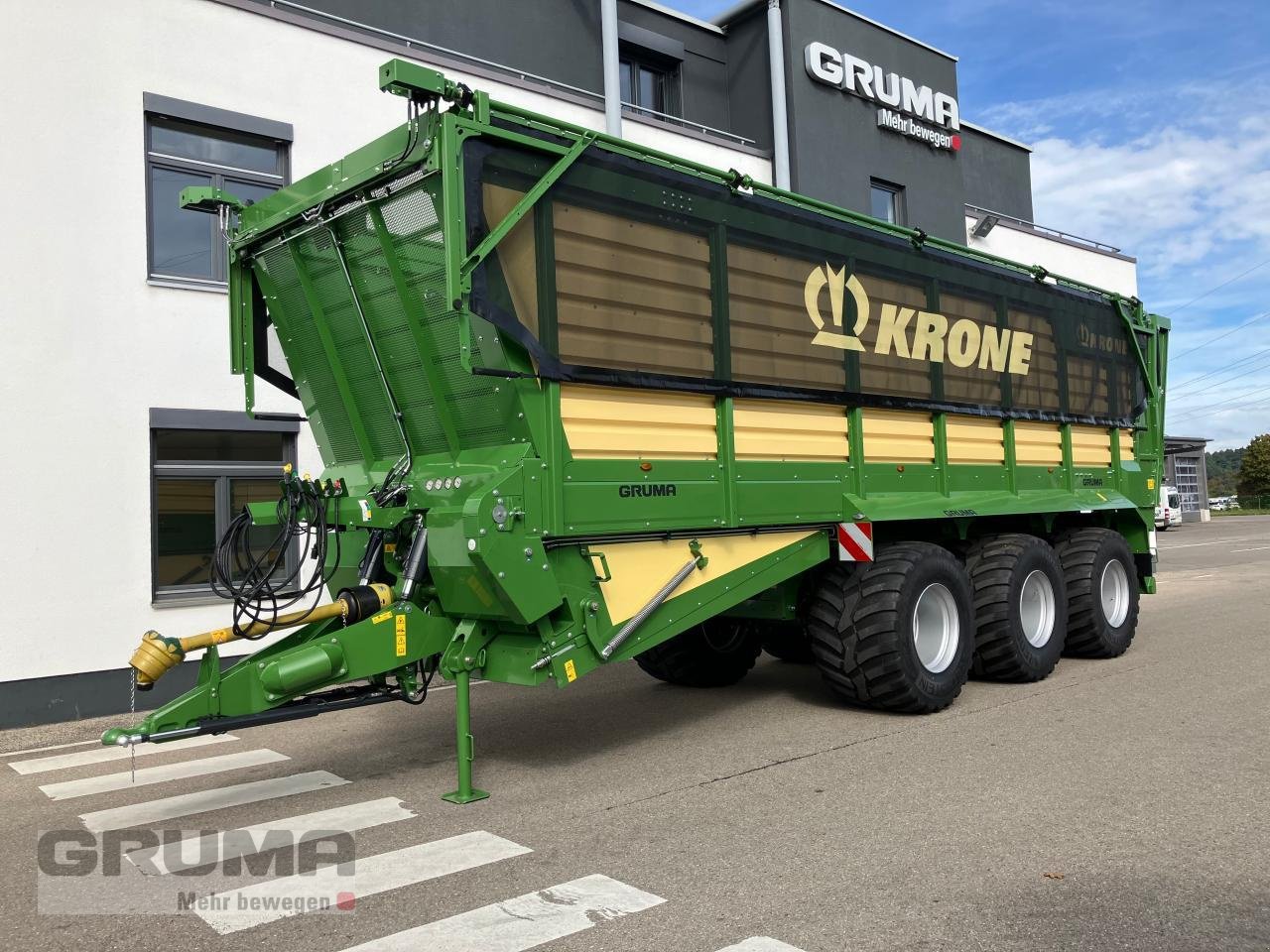 Häcksel Transportwagen van het type Krone TX 560 GL, Neumaschine in Friedberg-Derching (Foto 2)