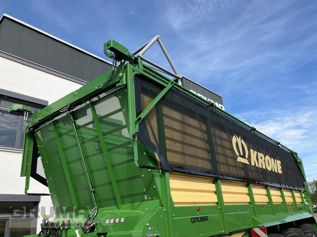 Häcksel Transportwagen van het type Krone TX 560 GL, Neumaschine in Friedberg-Derching (Foto 17)