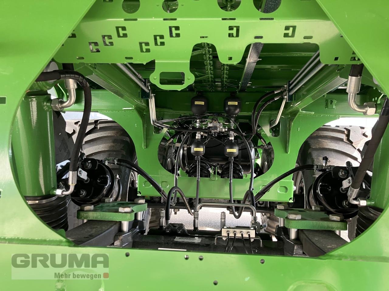 Häcksel Transportwagen van het type Krone TX 560 GL, Neumaschine in Friedberg-Derching (Foto 20)