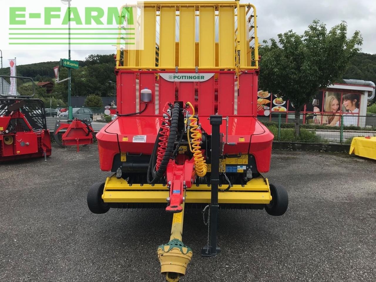 Häcksel Transportwagen typu Pöttinger boss 3240 db master, Gebrauchtmaschine w ST. PÖLTEN (Zdjęcie 3)