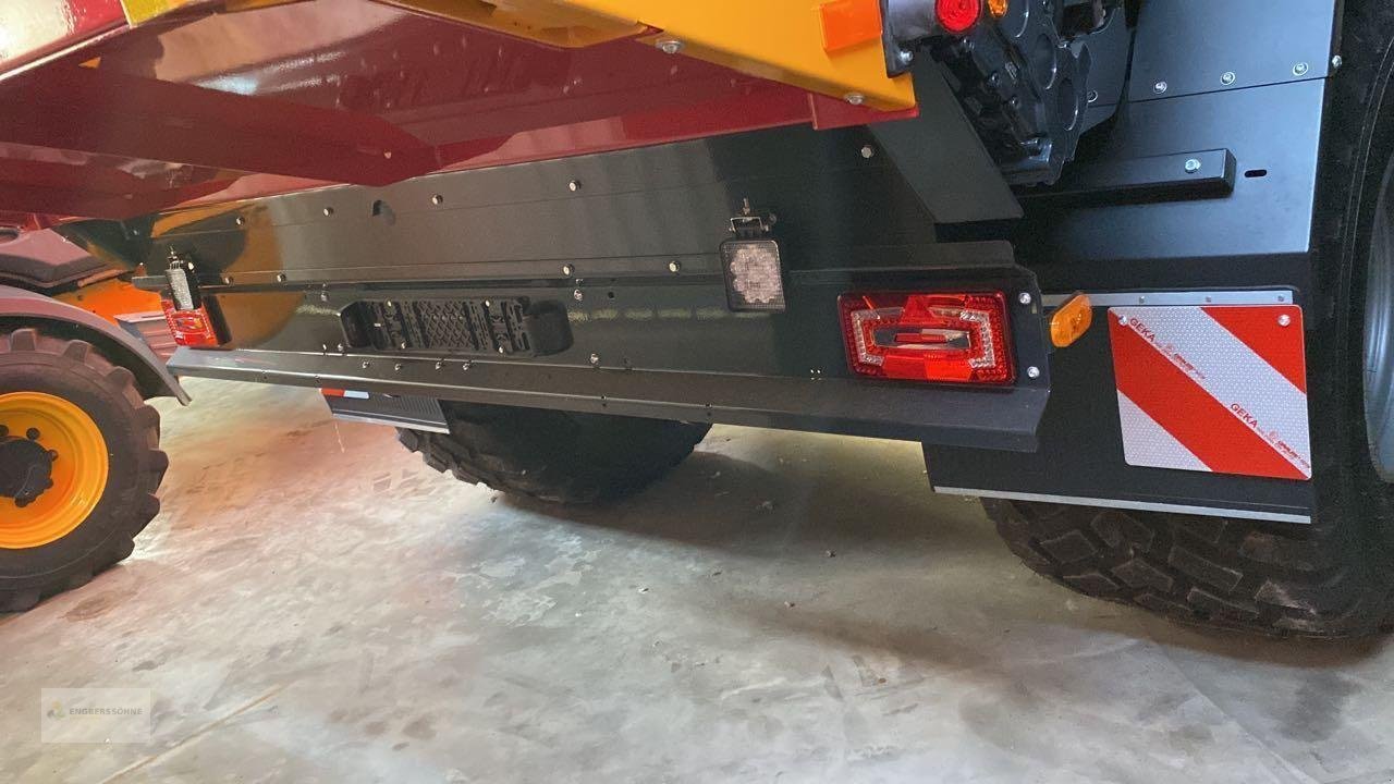 Häcksel Transportwagen des Typs Schuitemaker Siwa 840 W, Neumaschine in Uelsen (Bild 5)