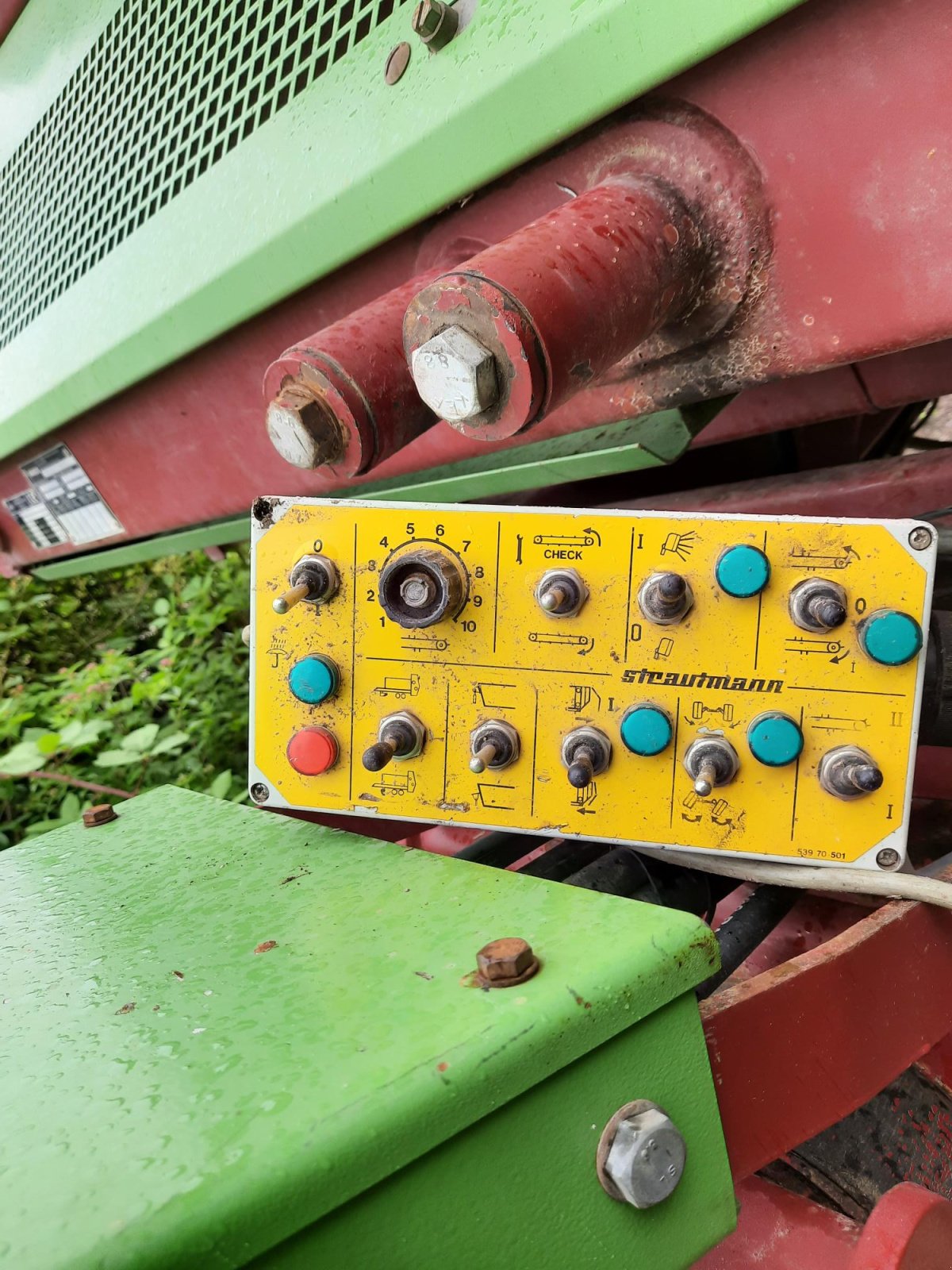 Häcksel Transportwagen des Typs Strautmann Giga-Trailer 2246 DO, Gebrauchtmaschine in Kirchbrak (Bild 3)