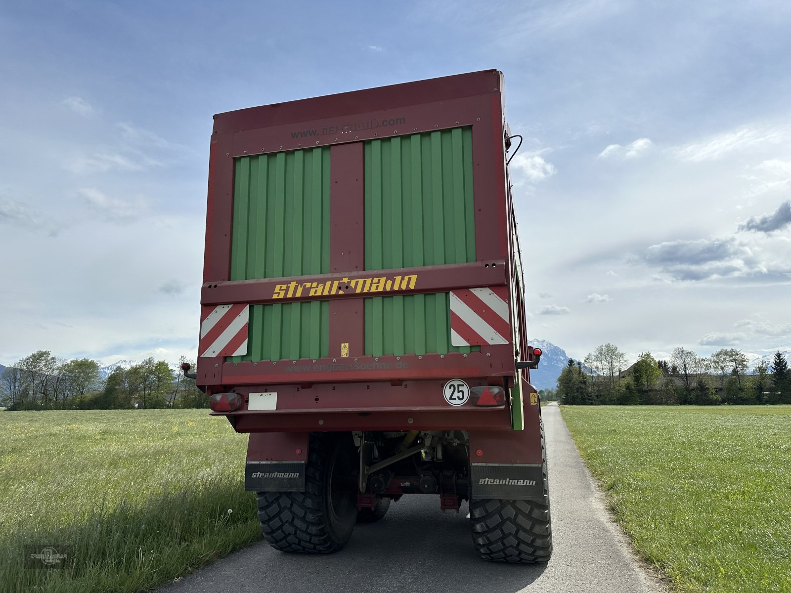 Häcksel Transportwagen des Typs Strautmann Giga-Trailer 4001 DO, Gebrauchtmaschine in Rankweil (Bild 12)