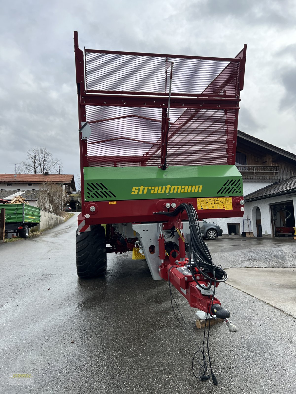 Häcksel Transportwagen des Typs Strautmann Giga-Trailer 460, Neumaschine in Söchtenau (Bild 3)