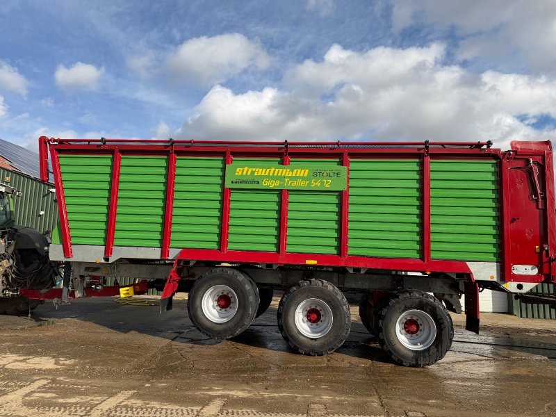 Häcksel Transportwagen типа Strautmann Giga Trailer 5402, Gebrauchtmaschine в Willebadessen (Фотография 1)