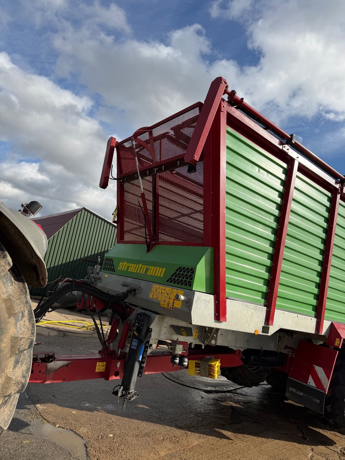 Häcksel Transportwagen des Typs Strautmann Giga Trailer 5402, Gebrauchtmaschine in Willebadessen (Bild 2)