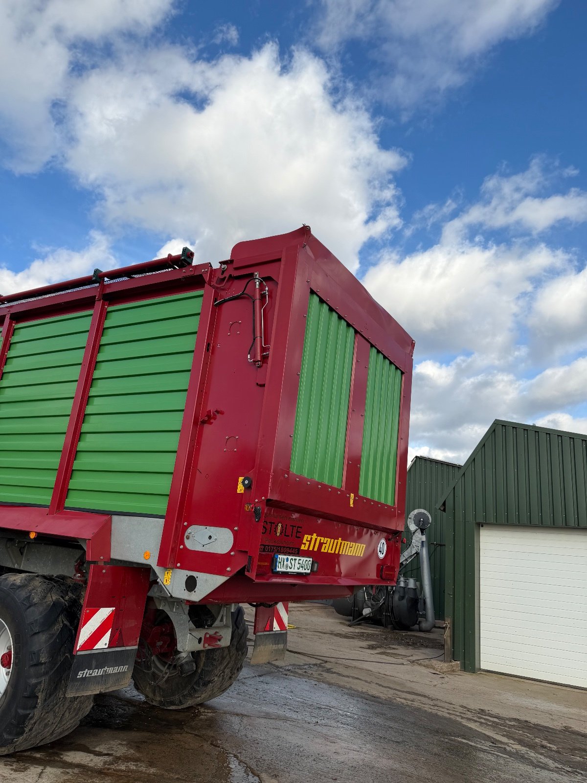 Häcksel Transportwagen des Typs Strautmann Giga Trailer 5402, Gebrauchtmaschine in Willebadessen (Bild 4)