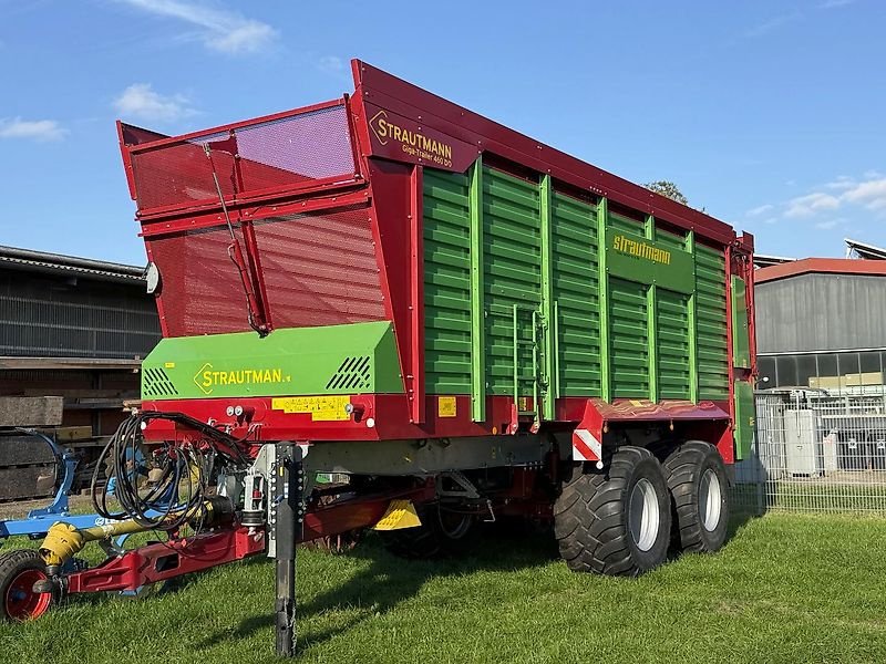Häcksel Transportwagen des Typs Strautmann Strautmann Giga Trailer 460 DO ,,nur eine Saison genutzt'', Gebrauchtmaschine in Ostercappeln (Bild 1)