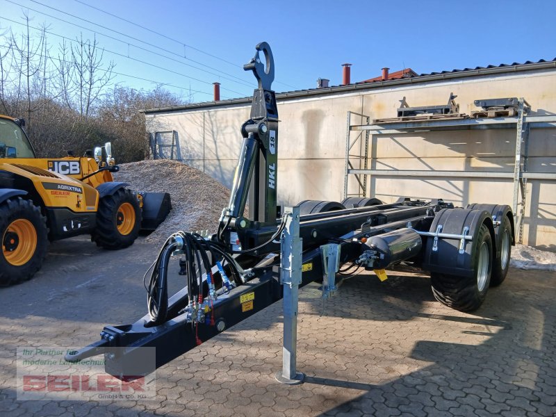 Hakenwagen tipa Fliegl HKL 18 Tandem, Neumaschine u Ansbach