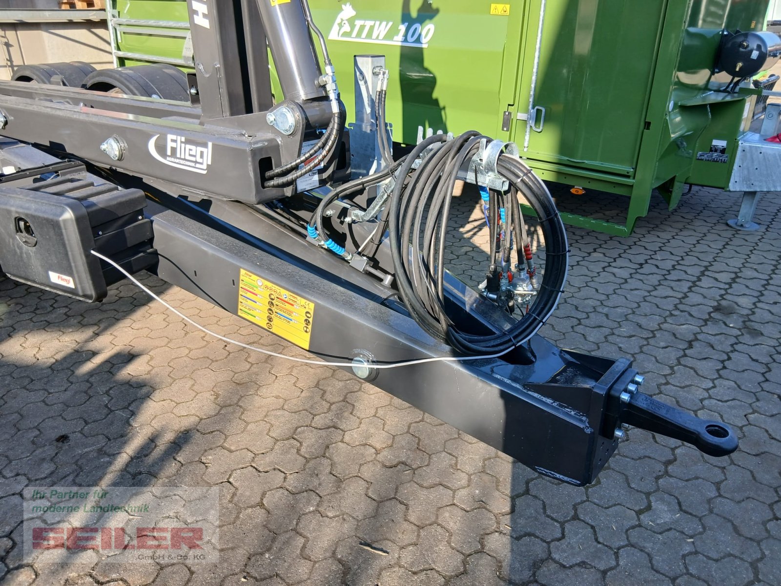 Hakenwagen tipa Fliegl HKL 18 Tandem, Neumaschine u Ansbach (Slika 7)