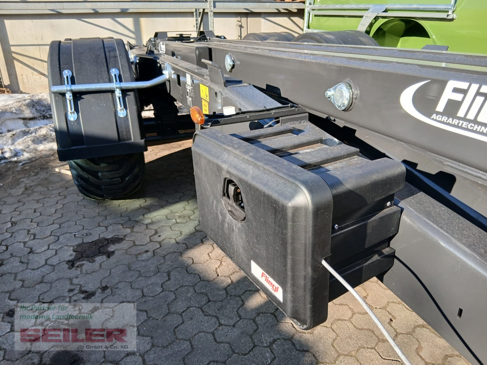 Hakenwagen tipa Fliegl HKL 18 Tandem, Neumaschine u Ansbach (Slika 8)