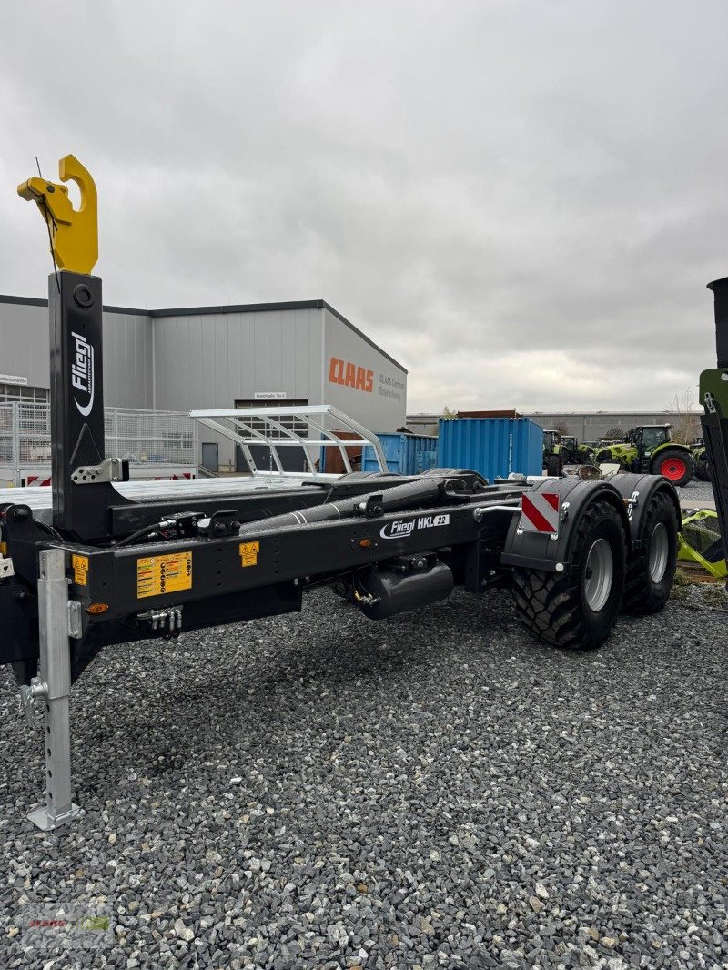Hakenwagen of the type Fliegl HKL 22 Jumbo, Neumaschine in Schwülper (Picture 1)