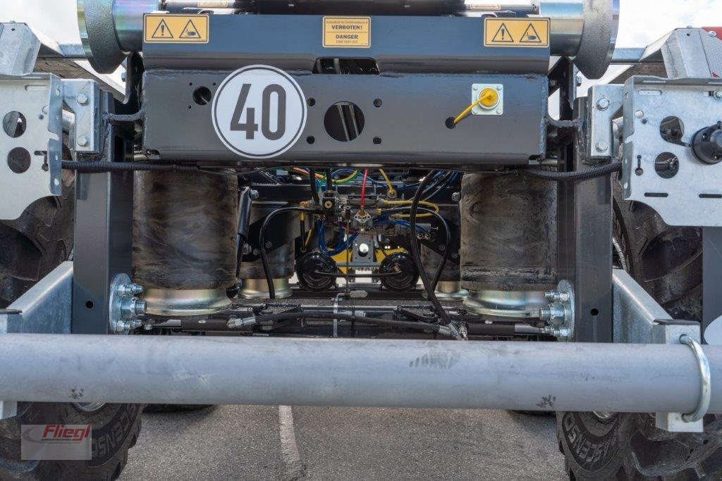 Hakenwagen tipa Fliegl HKL 22, Neumaschine u Mühldorf (Slika 3)