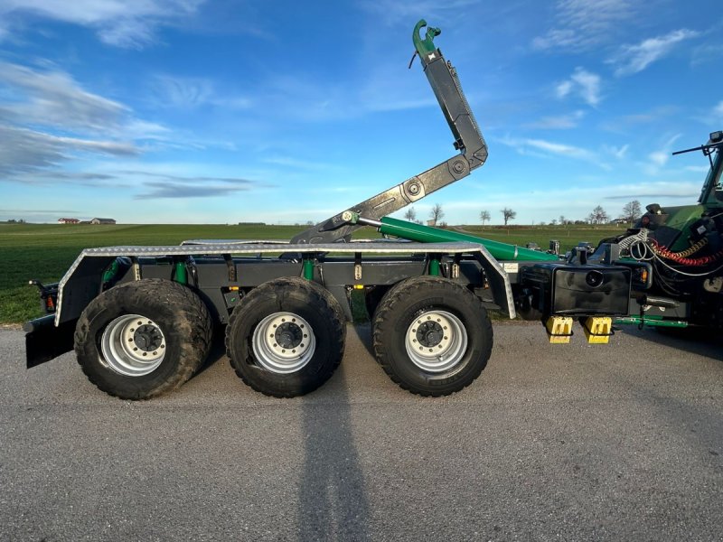 Hakenwagen des Typs It Runner 22.33, Gebrauchtmaschine in Eglfing (Bild 1)