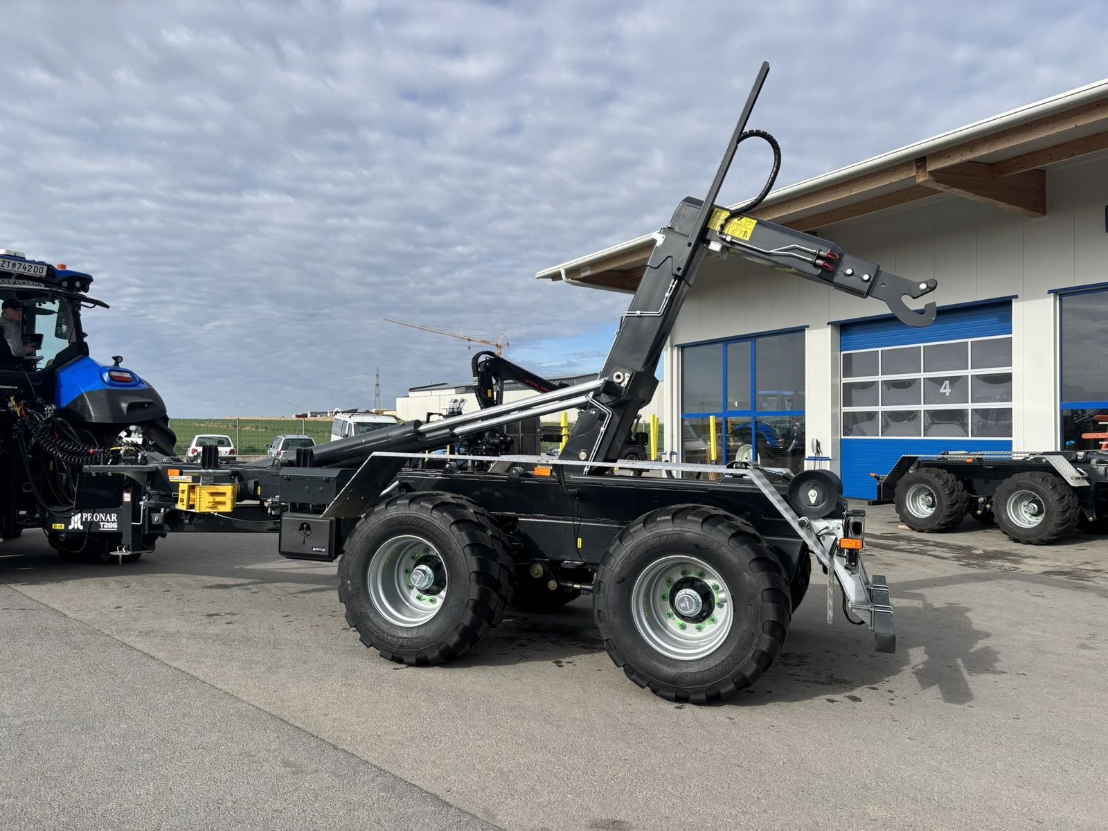 Hakenwagen typu PRONAR T 286, Neumaschine v Göpfritz (Obrázek 13)