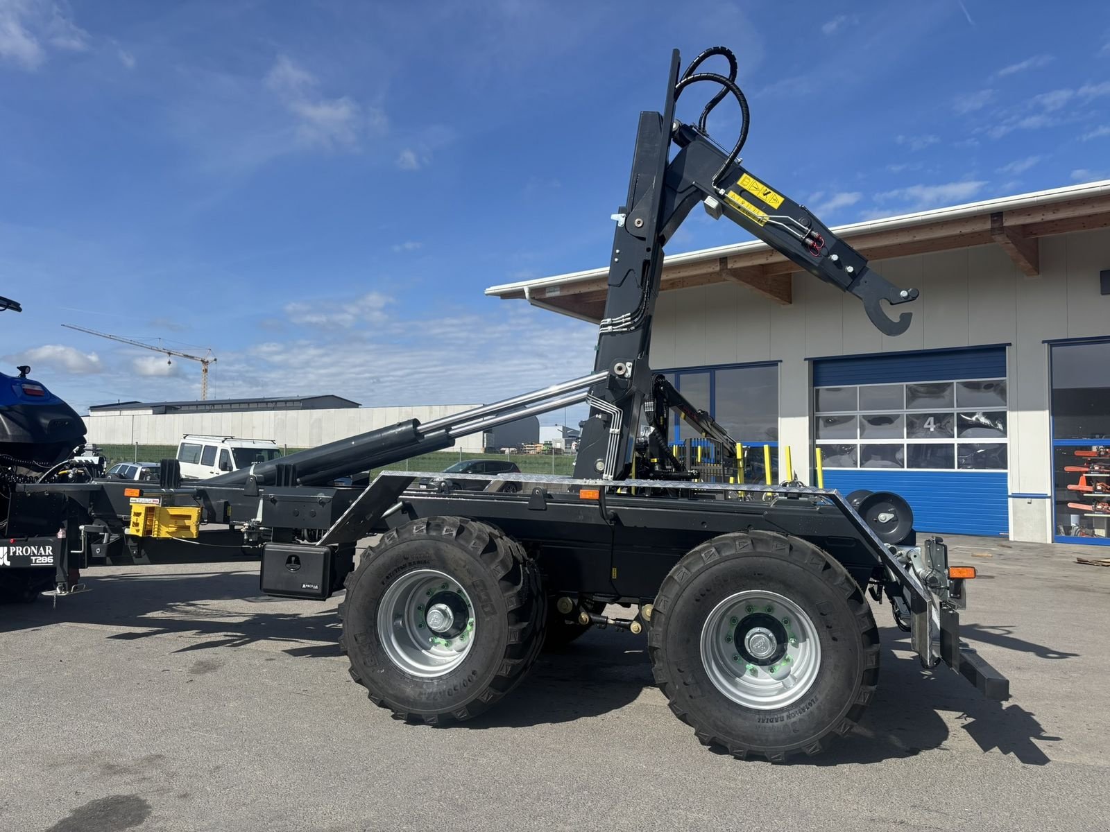 Hakenwagen typu PRONAR T 286, Neumaschine v Göpfritz (Obrázek 17)