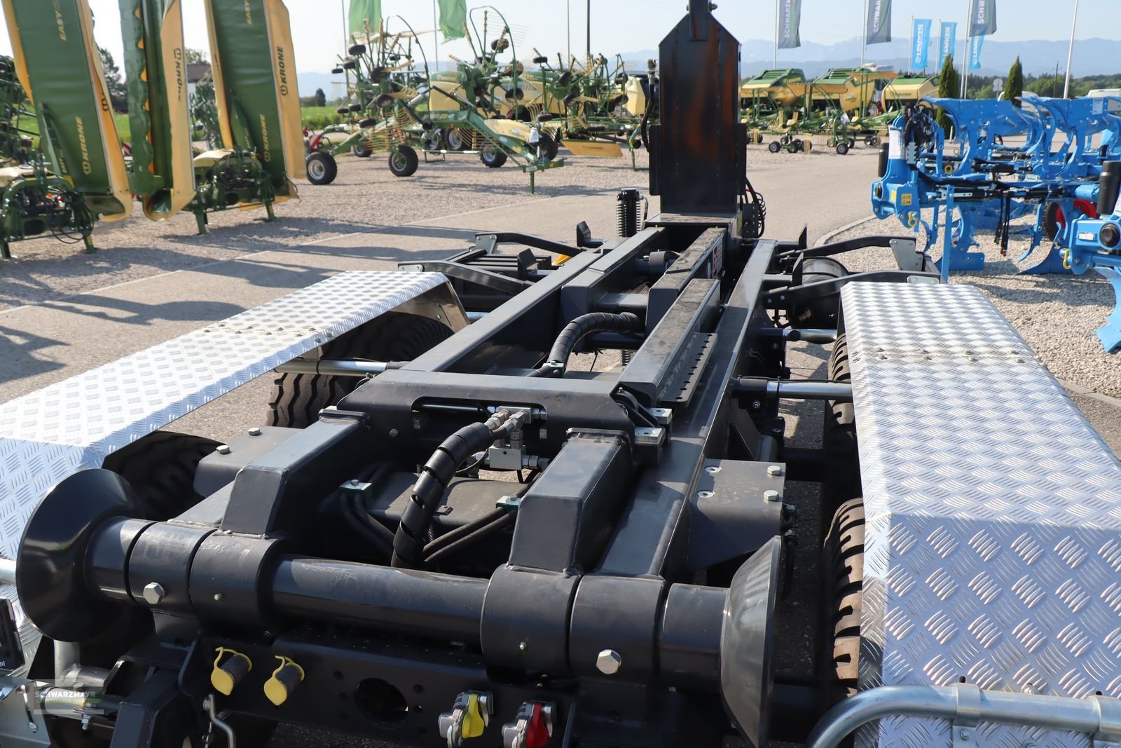 Hakenwagen типа PRONAR T185/1 Hakenliftanhänger, Neumaschine в Gampern (Фотография 13)