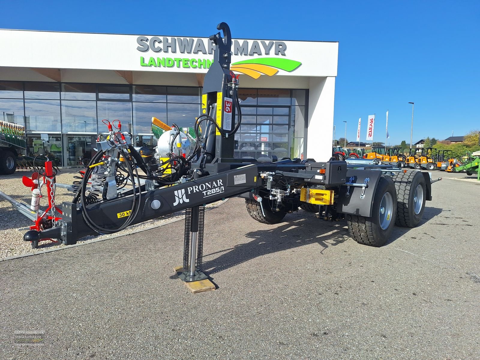 Hakenwagen des Typs PRONAR T285/1 Hackenlift, Neumaschine in Gampern (Bild 3)