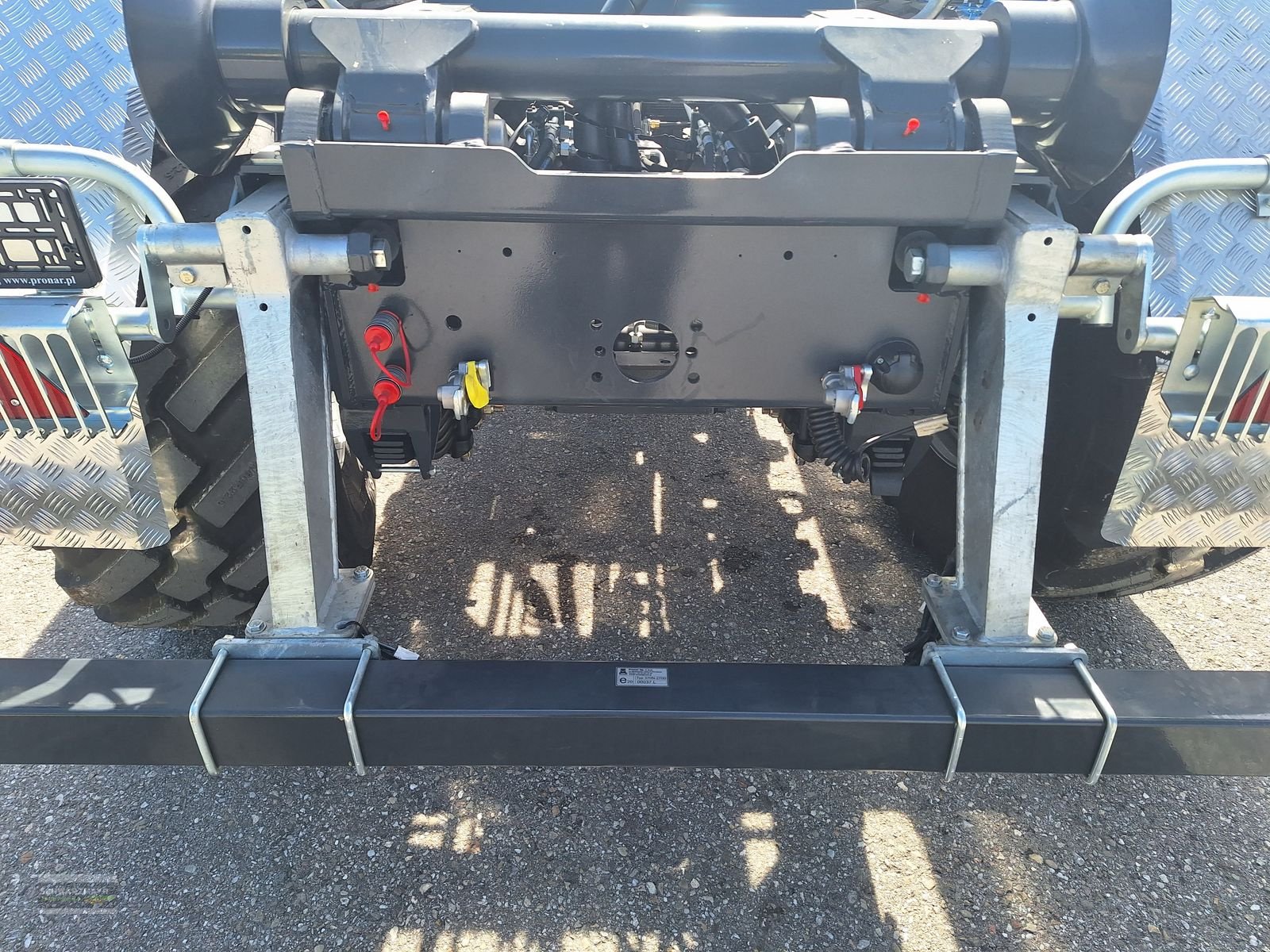 Hakenwagen des Typs PRONAR T286 Hakenliftanhänger, Neumaschine in Gampern (Bild 15)