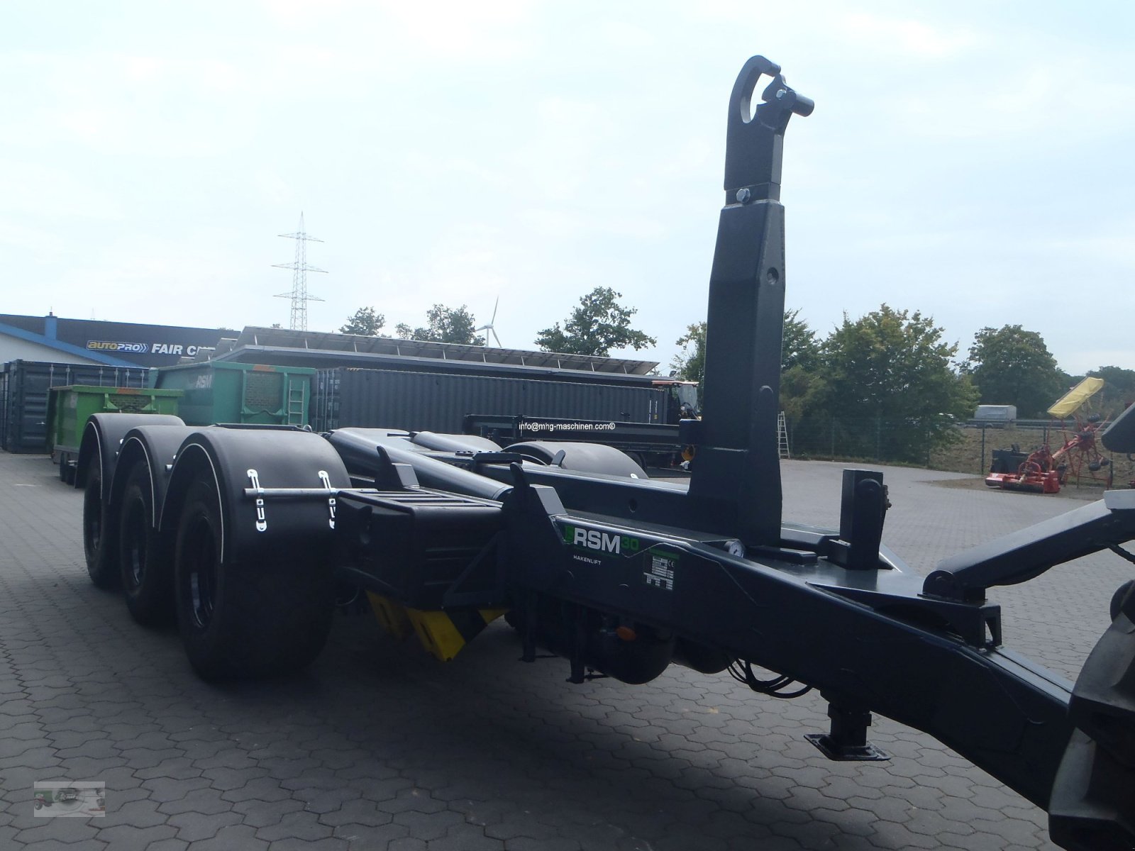 Hakenwagen van het type RSM 30 Hakenlift Tridem inkl. 2x Container, Gebrauchtmaschine in Gescher (Foto 13)