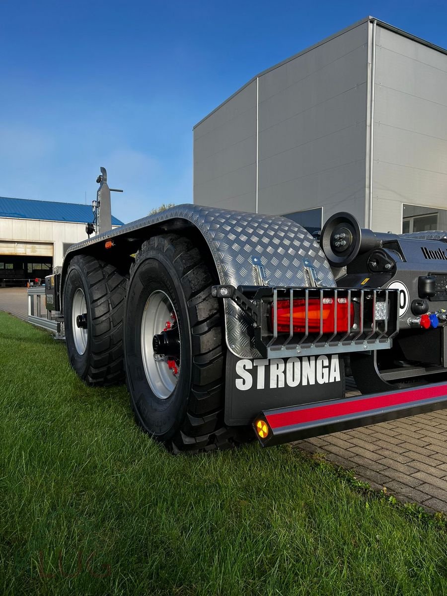 Hakenwagen des Typs Stronga HL 210 DTL, Neumaschine in Pirching am Traubenberg (Bild 5)