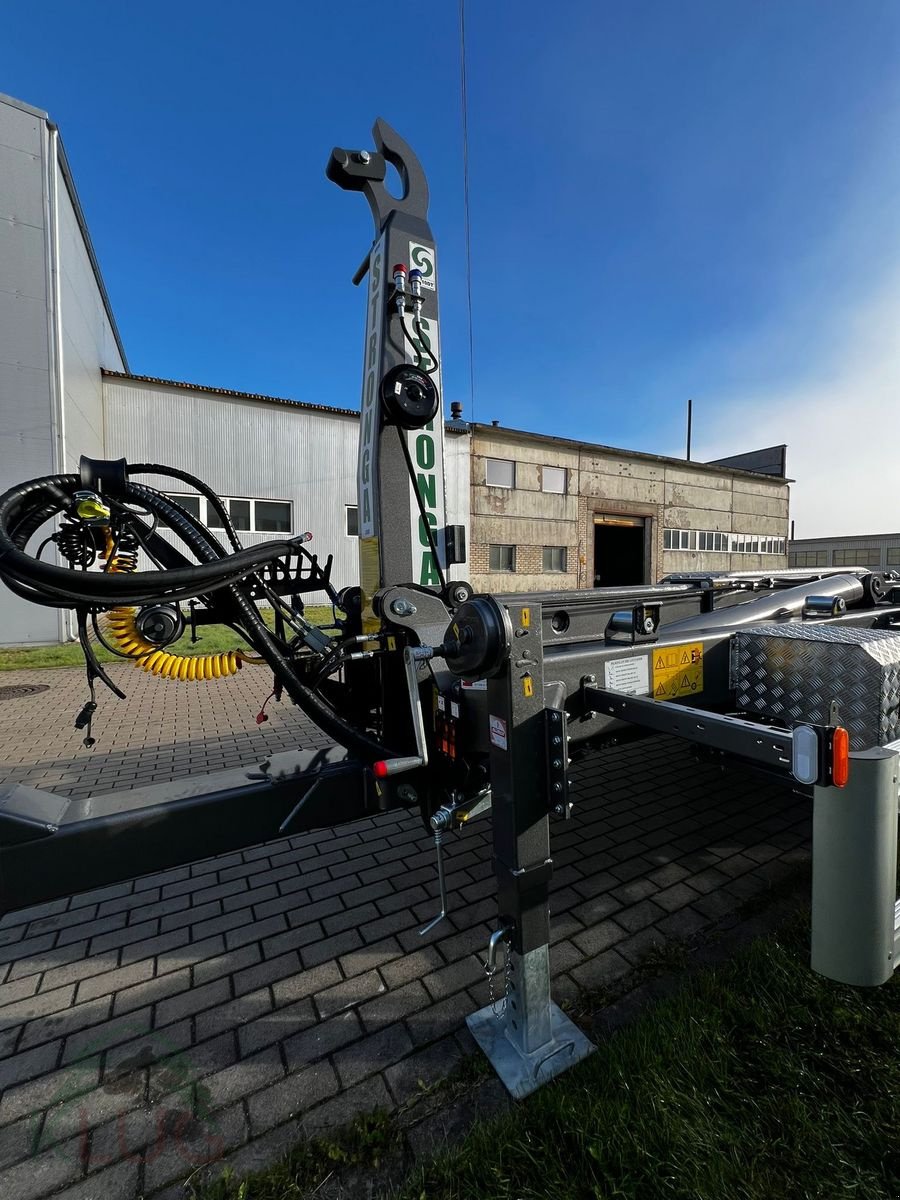 Hakenwagen des Typs Stronga HL 210 DTL, Neumaschine in Pirching am Traubenberg (Bild 29)