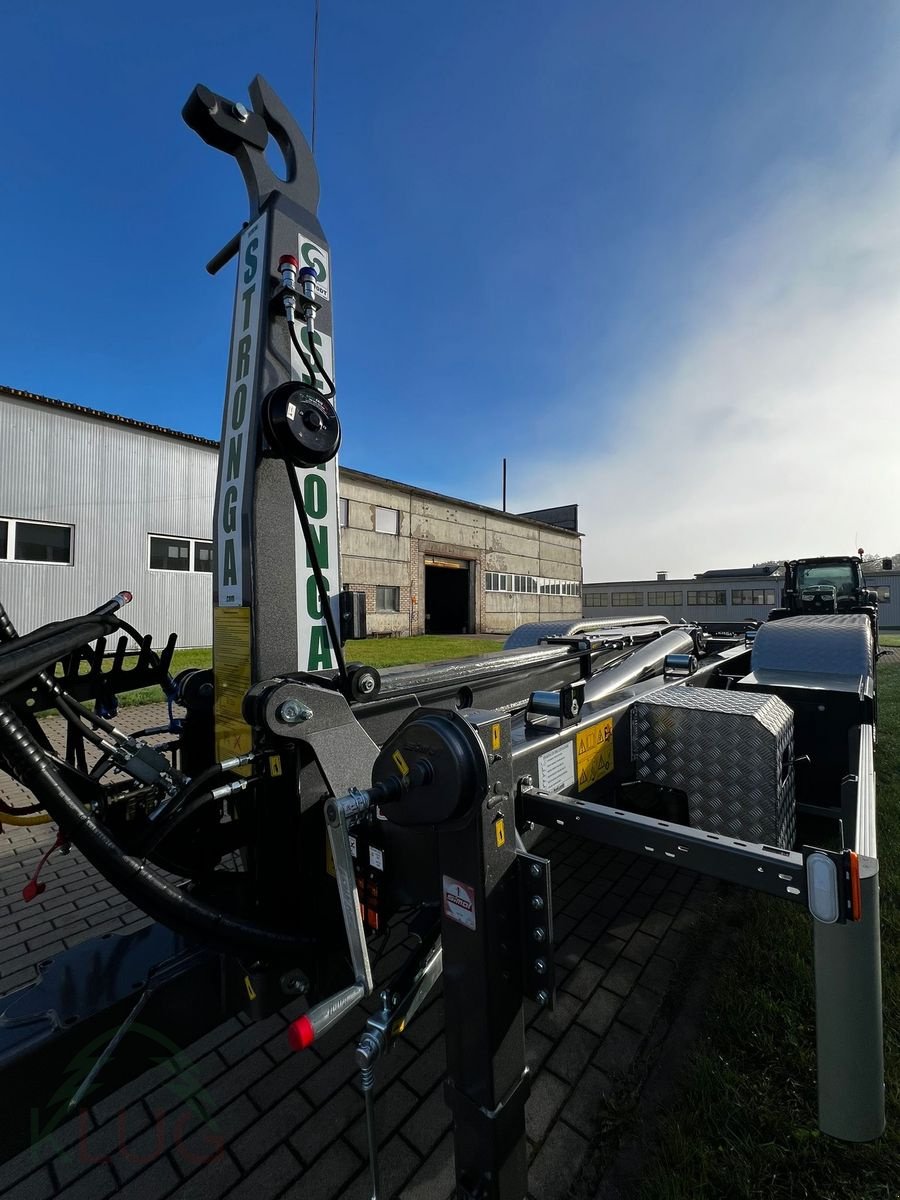 Hakenwagen des Typs Stronga HL 210 DTL, Neumaschine in Pirching am Traubenberg (Bild 28)