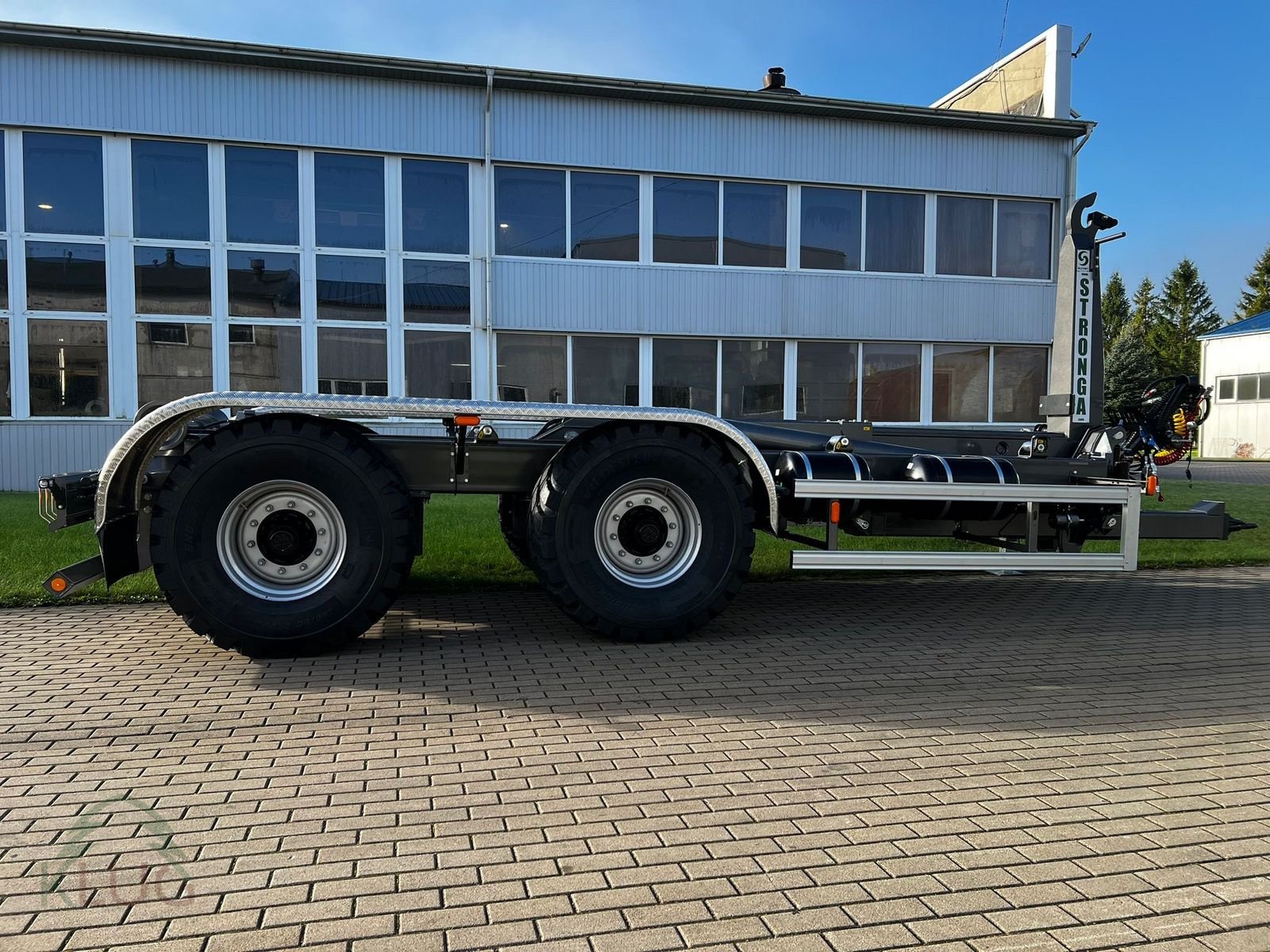 Hakenwagen des Typs Stronga HL 210 DTL, Neumaschine in Pirching am Traubenberg (Bild 23)
