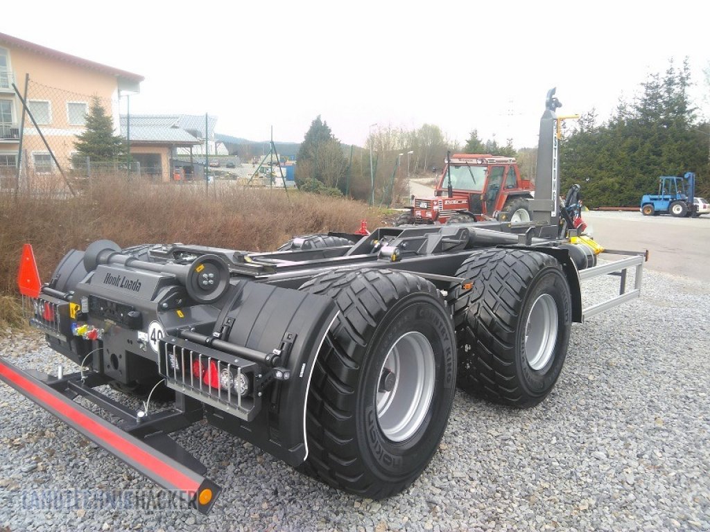 Hakenwagen des Typs Stronga HL 210, Neumaschine in Gotteszell (Bild 2)