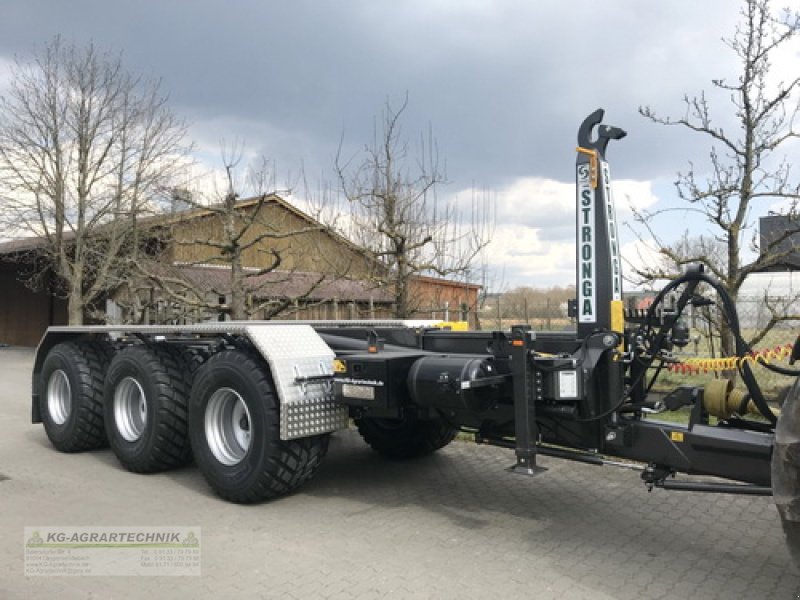 Hakenwagen des Typs Stronga HookLoada HL 300 DT, Neumaschine in Langensendelbach (Bild 7)
