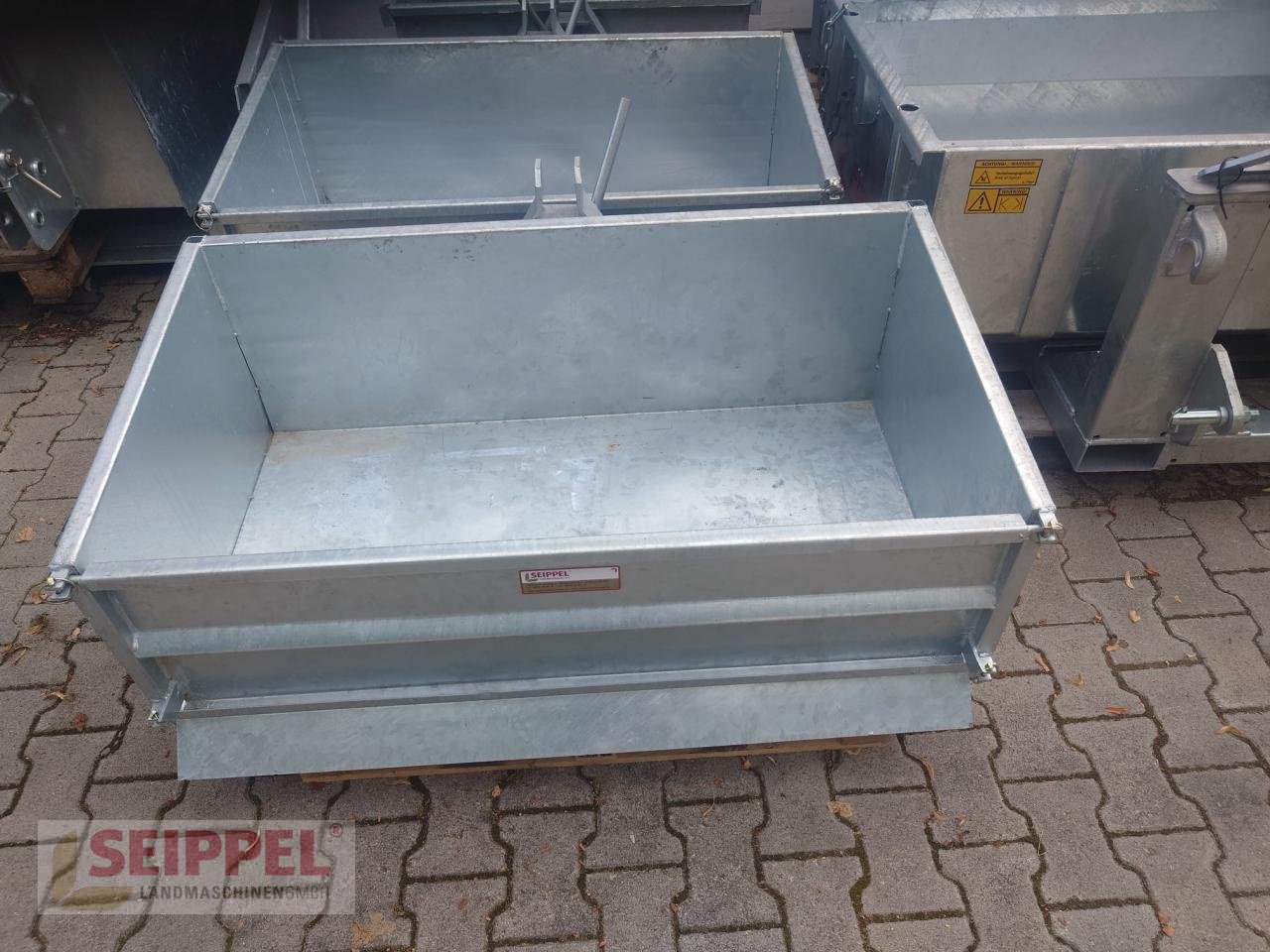 Heckcontainer typu Fliegl HECKCONTAINER 125CM LEICHT ZINK KEIN FLIEGL, Neumaschine v Groß-Umstadt (Obrázek 3)
