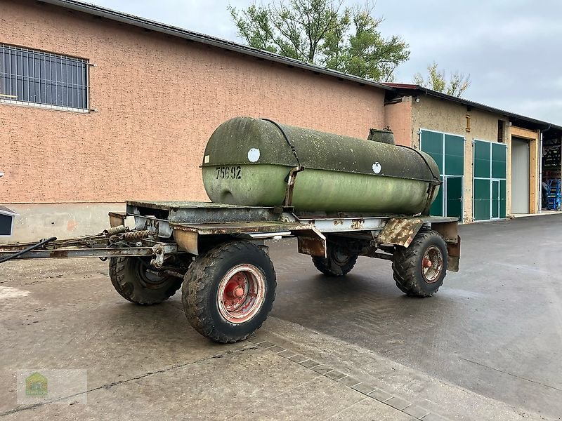 Heckcontainer des Typs Fortschritt HW80.11 Fahrgestell mit GFK Tank 6000l, Gebrauchtmaschine in Salsitz (Bild 10)