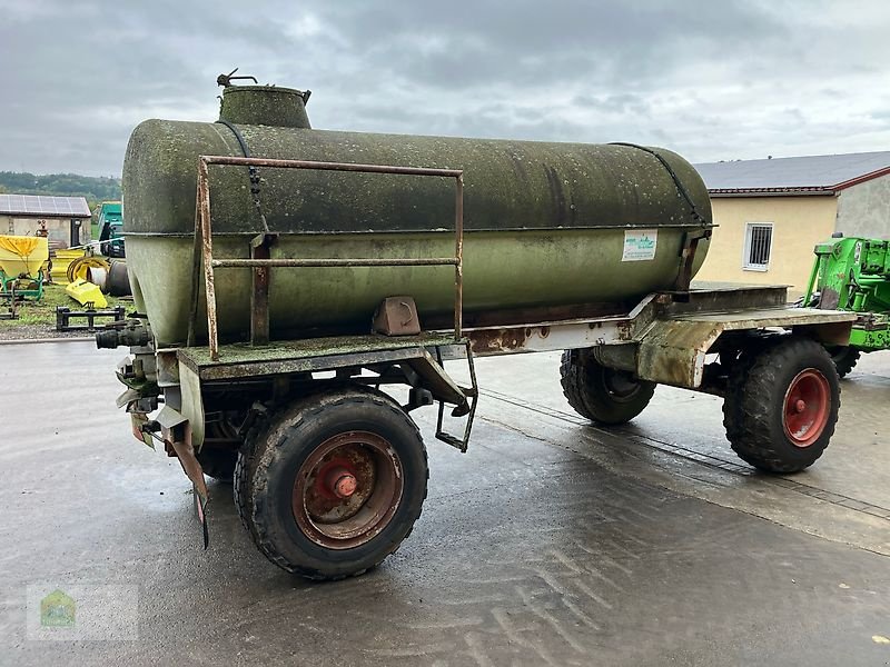 Heckcontainer des Typs Fortschritt HW80.11 Fahrgestell mit GFK Tank 6000l, Gebrauchtmaschine in Salsitz (Bild 5)