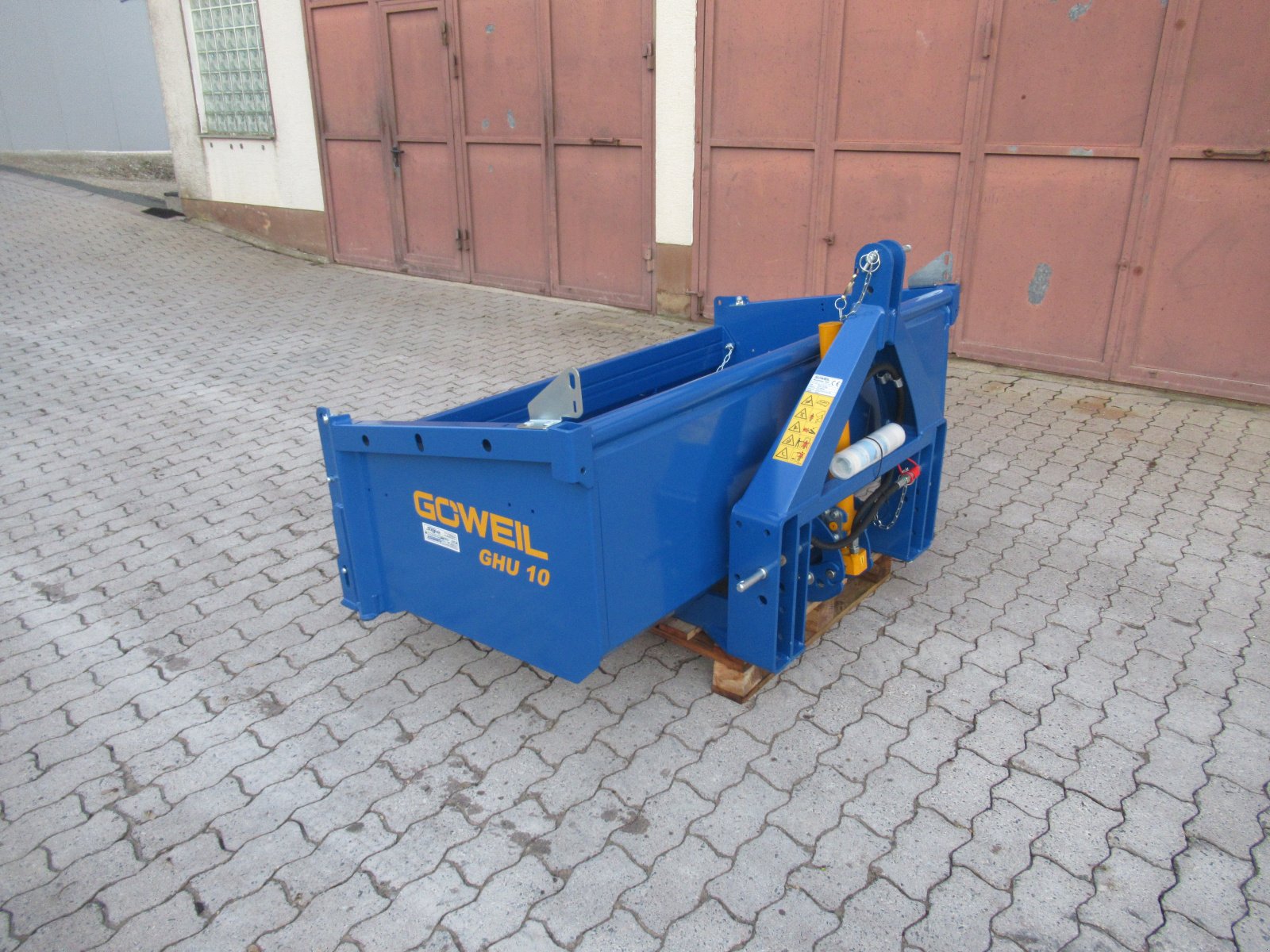 Heckcontainer des Typs Göweil GHU 10/1850 EW, Neumaschine in Waischenfeld (Bild 1)