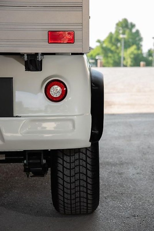 Heckcontainer des Typs ICOCAR Carrier 3.0 LITHIUM EEC Transporter der Extraklasse mit 40 km/h Straßenzulassung ICO CAR, Neumaschine in Wien (Bild 8)