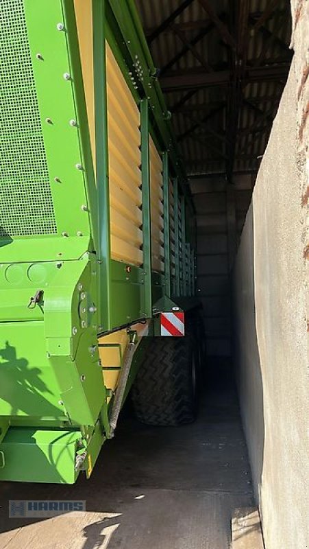 Heckcontainer van het type Krone TX 560 GL, Gebrauchtmaschine in Sassenholz (Foto 3)