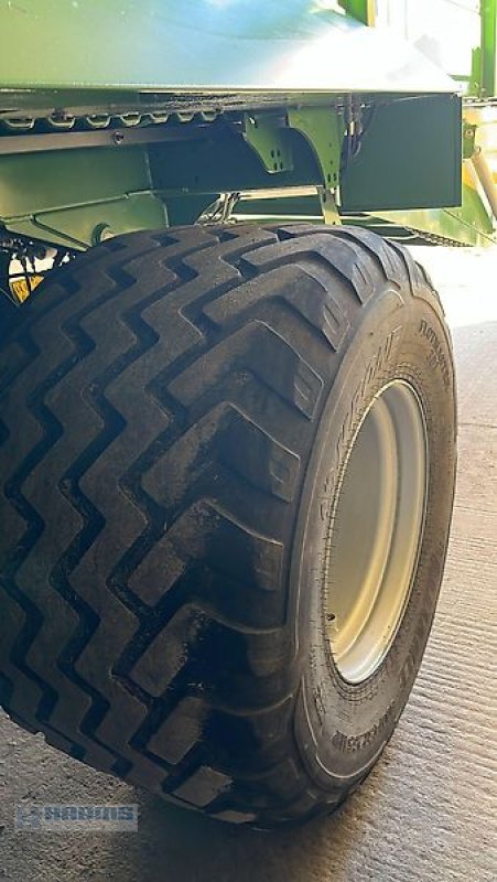 Heckcontainer van het type Krone TX 560 GL, Gebrauchtmaschine in Sassenholz (Foto 10)